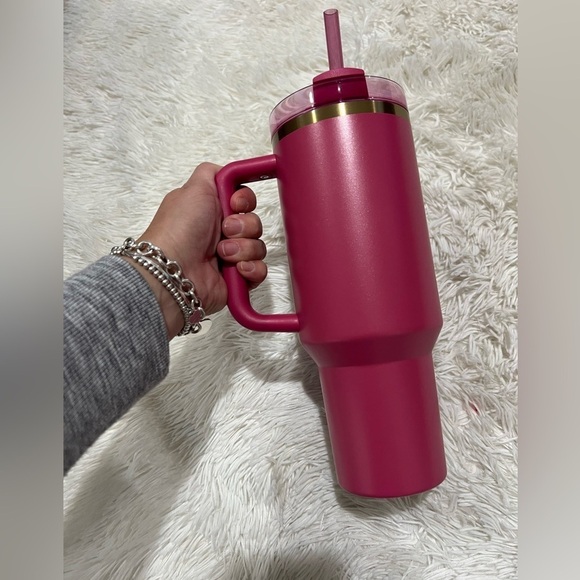 Starbucks x Stanley Cup Holiday 2024 - Tumbler 40 oz Winter Pink -  NWT - Picture 3 of 5